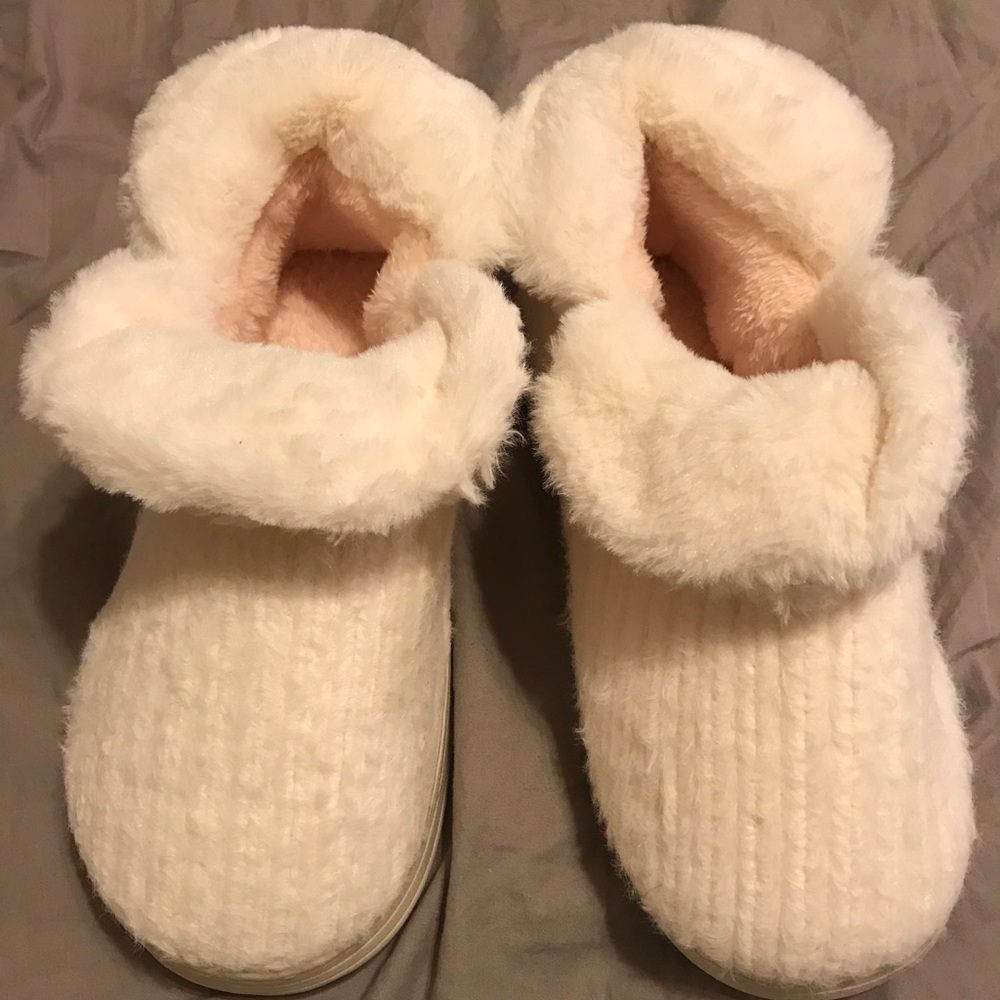 Cute & Cozy Japanese Slippers